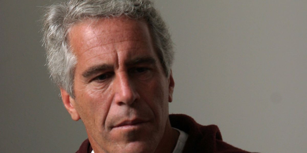 Sfilza di vip nella lista di Epstein. Ma l’Fbi ha altre carte segrete