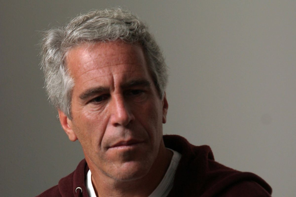 Sfilza di vip nella lista di Epstein. Ma l’Fbi ha altre carte segrete
