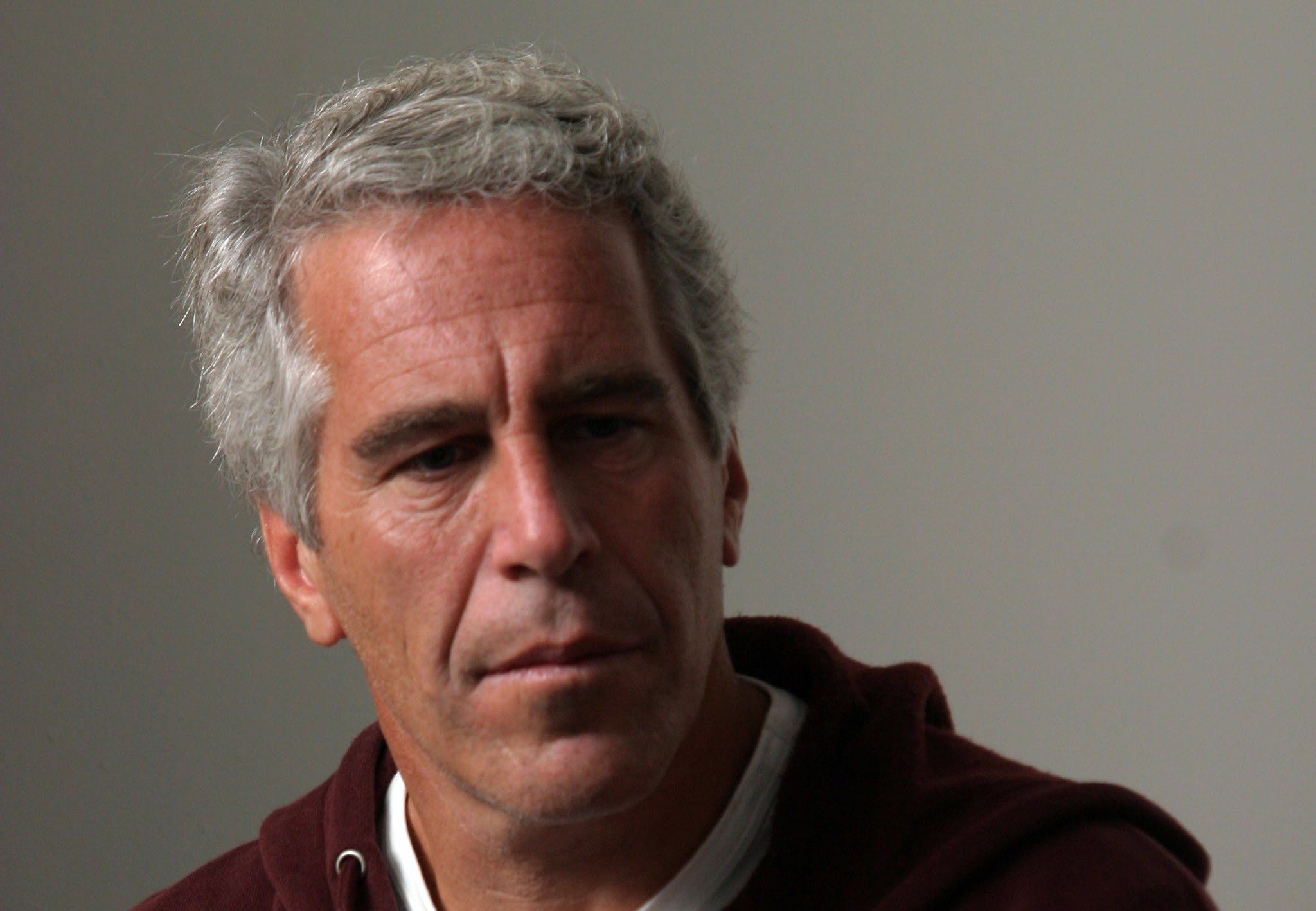 Sfilza di vip nella lista di Epstein. Ma l’Fbi ha altre carte segrete