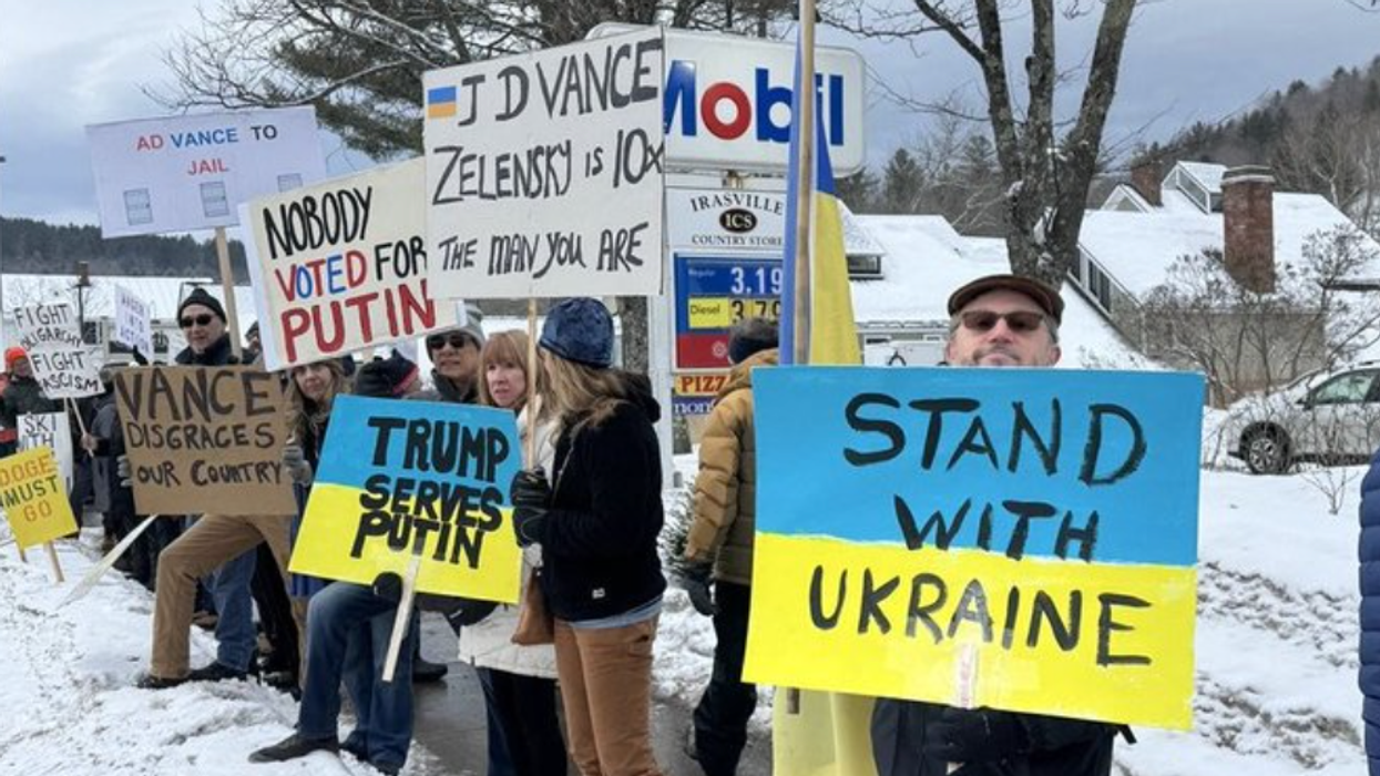 'Go Ski In Russia!' Watch Protesters Rip Vance On Weekend Trip To Vermont