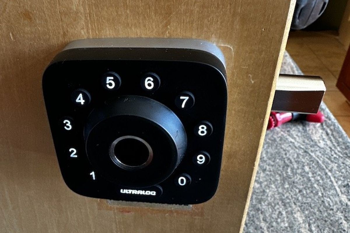 photo of the front of U-Tec Ultraloq U-Bolt Pro Wi-Fi Smart Deadbolt Lock