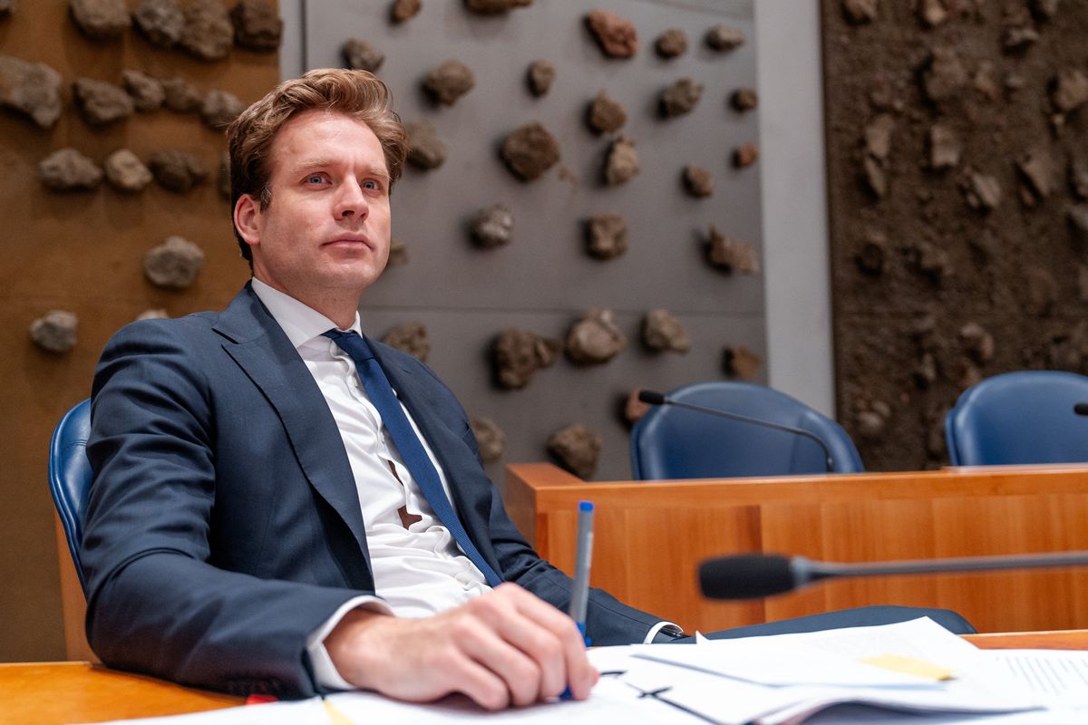 «Vietiamo il fumo in Europa». La crociata olandese minaccia la filiera italiana