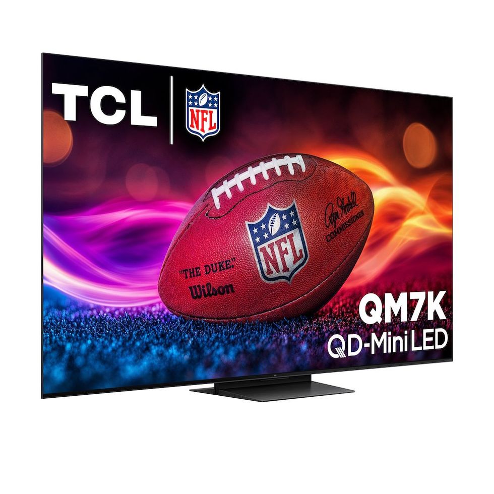 Une photo de produit de TCL 55QM7K Smart TV