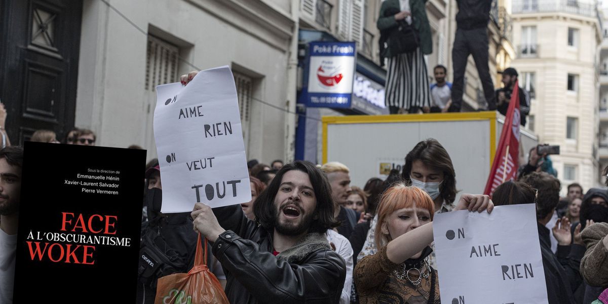 Stop al libro sul woke in università