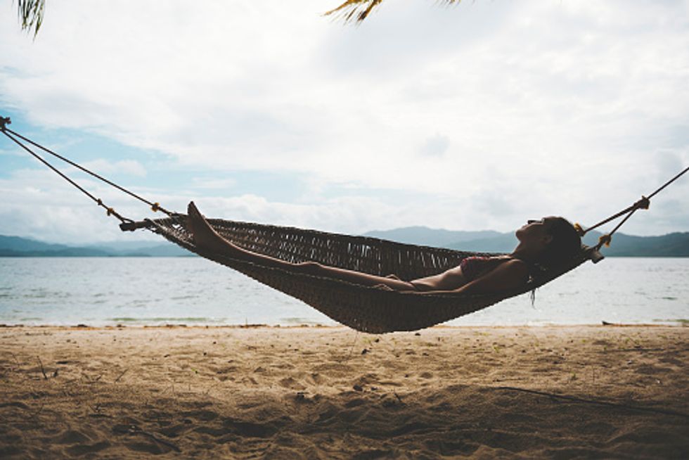 5 Reasons Why You Should Lounge in This Outdoor Hammock