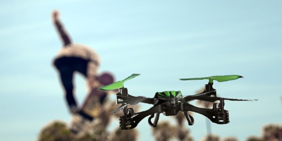 Review: Sky Viper V950HD Is One Stunt Quadcopter That Can Play Rough