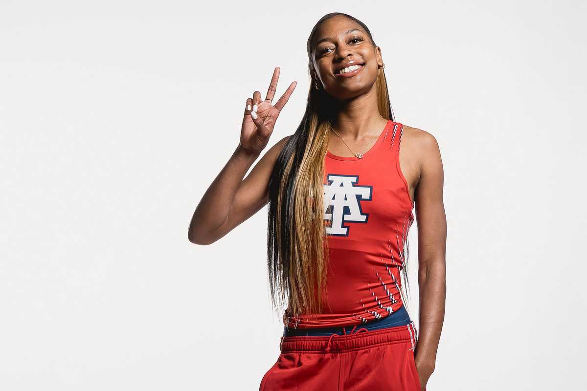 HITTING HER STRIDE: Taylor’s Lee Pursuing a Higher Level of Success