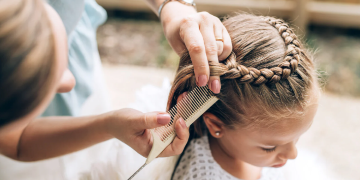 Teacher starts doing her student's hair everyday after her parent died to take care of her