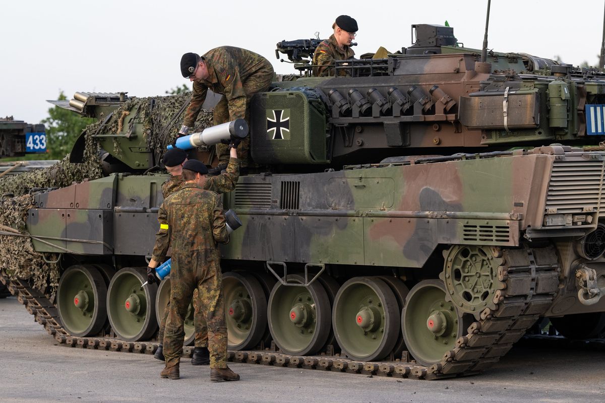 Occhio, si riarma solo la Germania