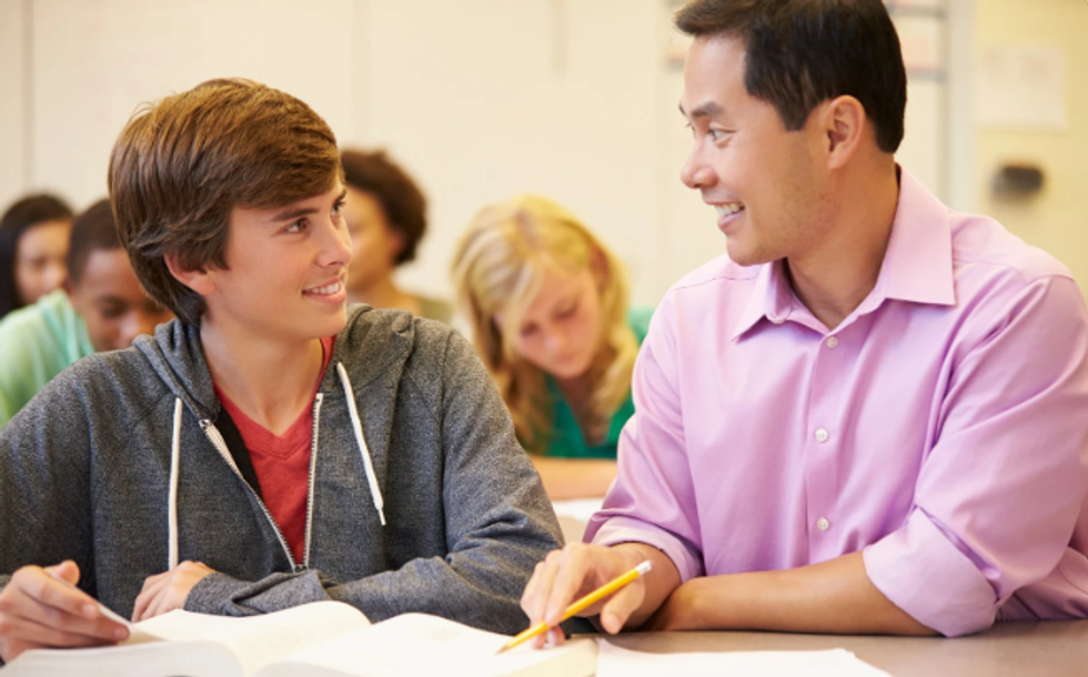 students, teachers grades, amber teacher, literacy rates, declining scores, american education