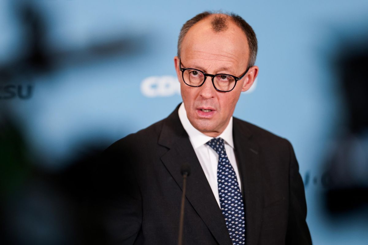 Merz evoca Draghi per il sì finale al bazooka: «Whatever it takes»