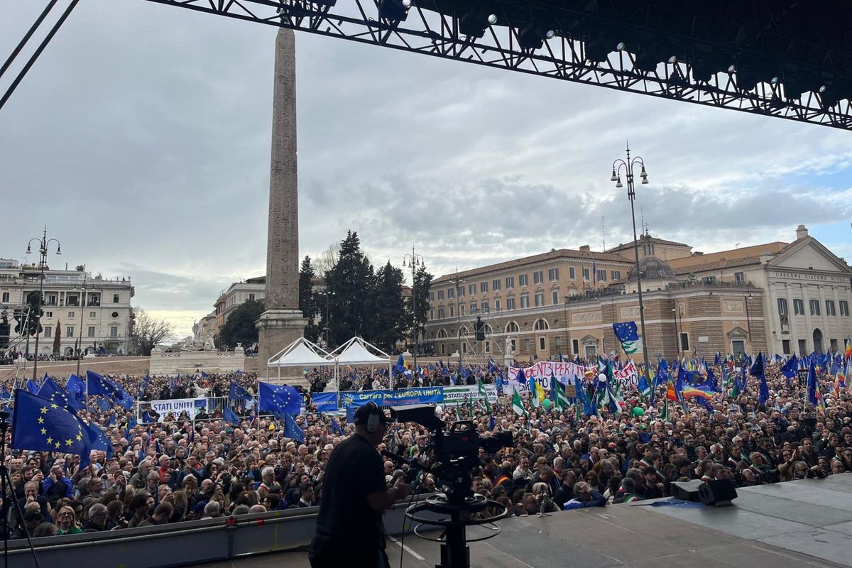 La piazza di Serra ci costa 350.000 euro. A carico del comune anche gli artisti