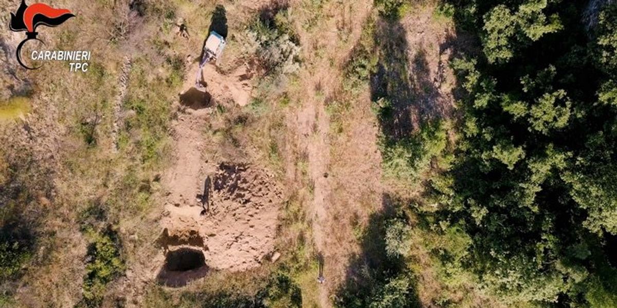 I Carabinieri restituiscono oltre 2.000 reperti al Museo Archeologico dell