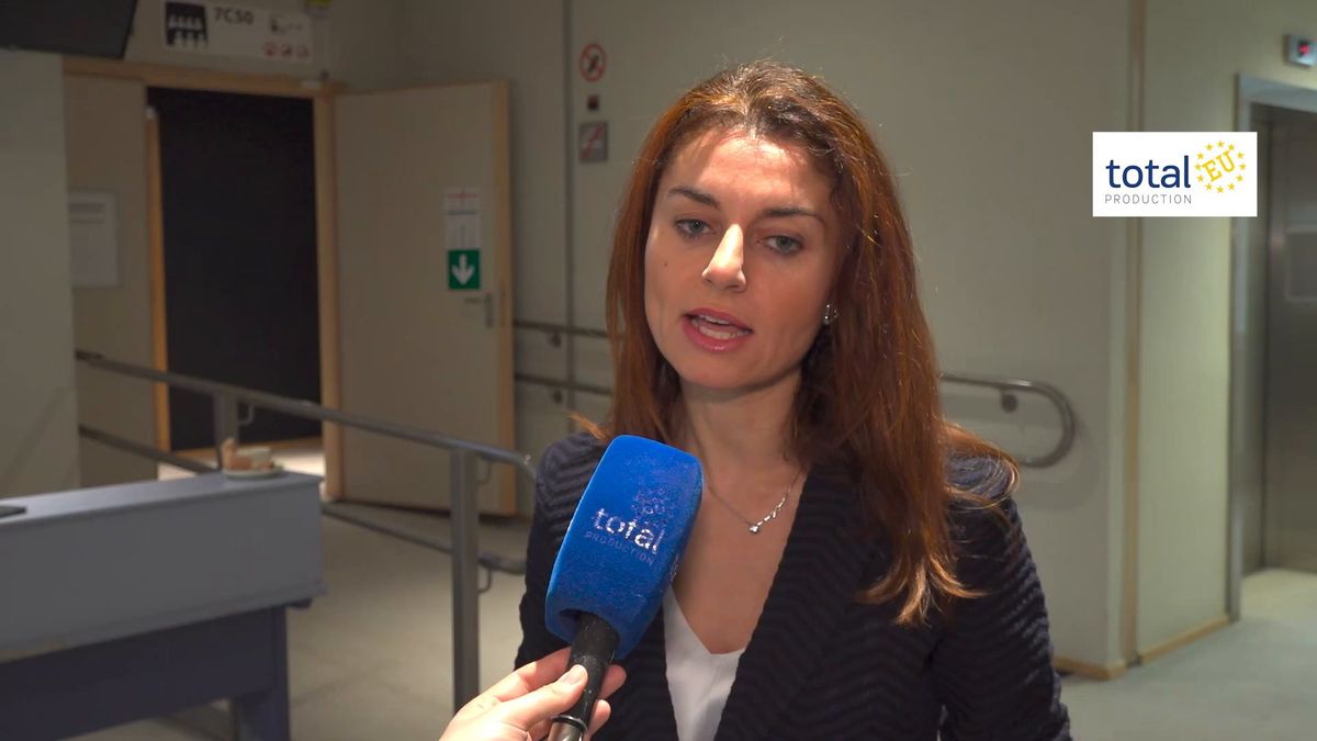 Calo demografico, Ceccardi: «Migrazione è soluzione? I bambini non sono merci da importare»