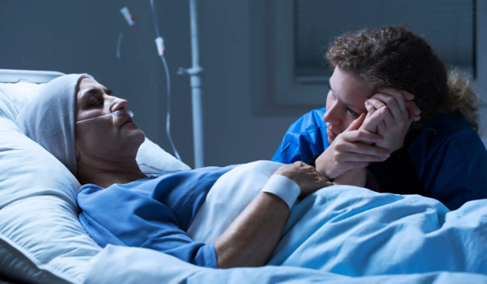 dying woman, final days, woman passing, hospice care, pallative care, hospital