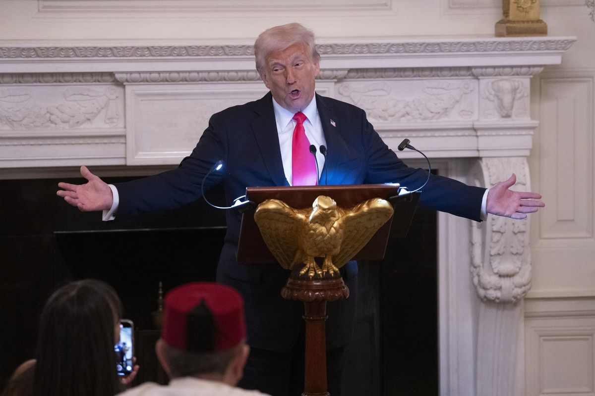 Trump fa la voce grossa con Putin: «Senza pace, dazi sul tuo petrolio»