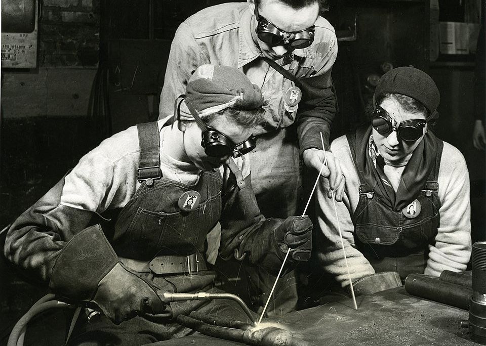 welders, female workers, 1940s, us history, steel, factory workers, alloy steel,
