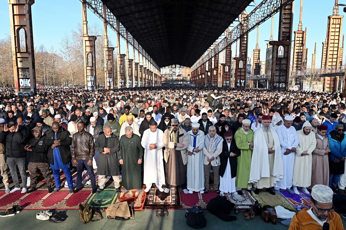 Ramadan ostile, con i silenzi complici faremo la fine di Francia e Inghilterra