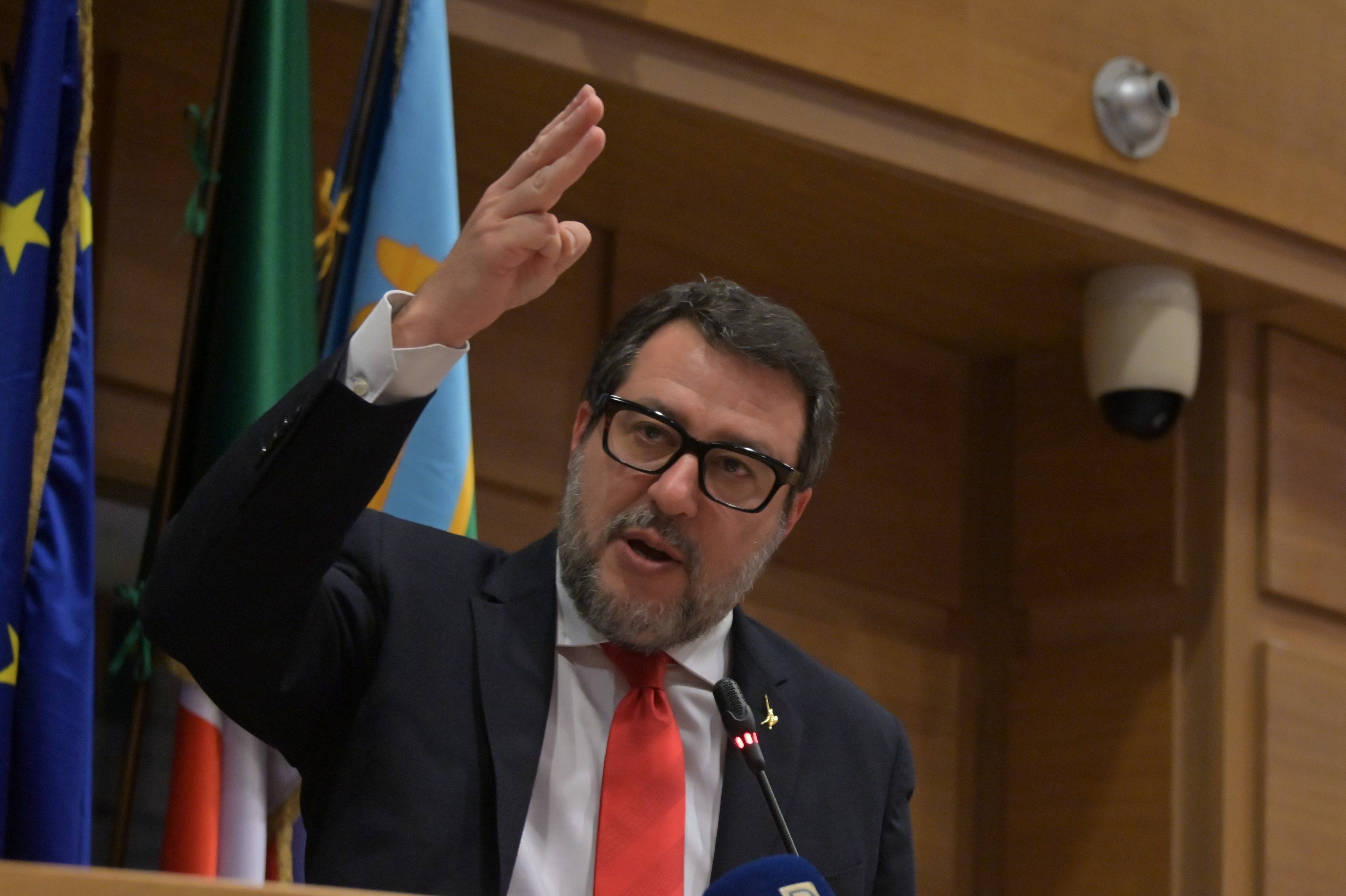 Salvini: «È una dichiarazione di guerra Ue»