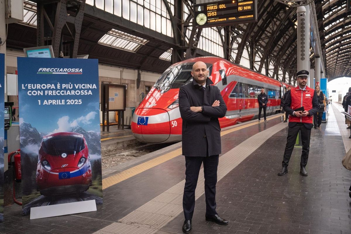Trenitalia torna a Parigi e Frecciarossa riprende la corsa internazionale