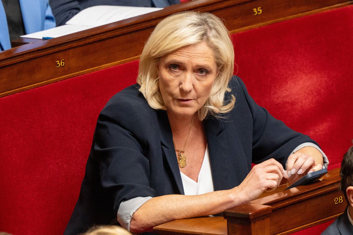 I giudici: «Sulla Le Pen sentenza nel 2026»