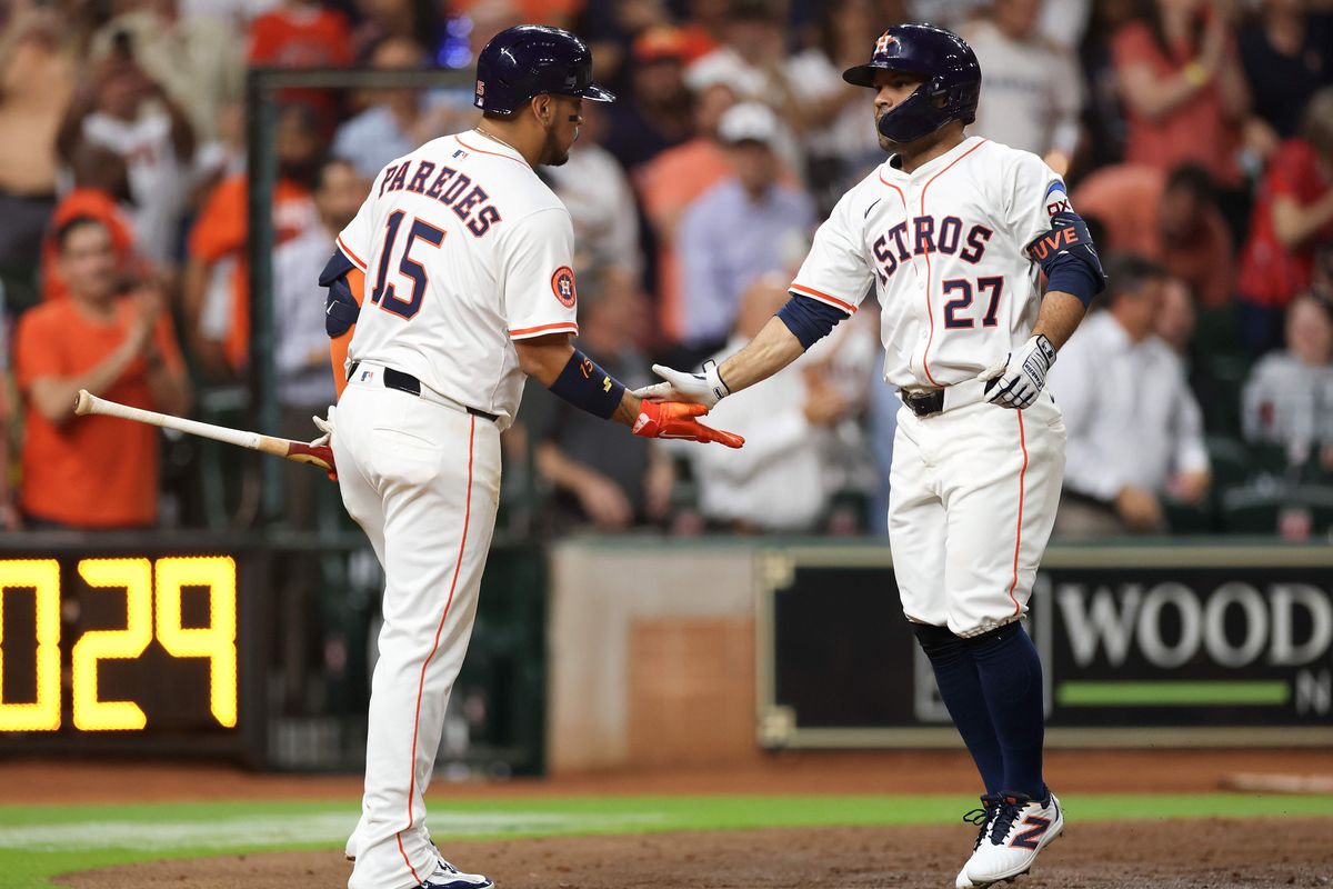 José Altuve’s homer not enough as Astros lose to Giants