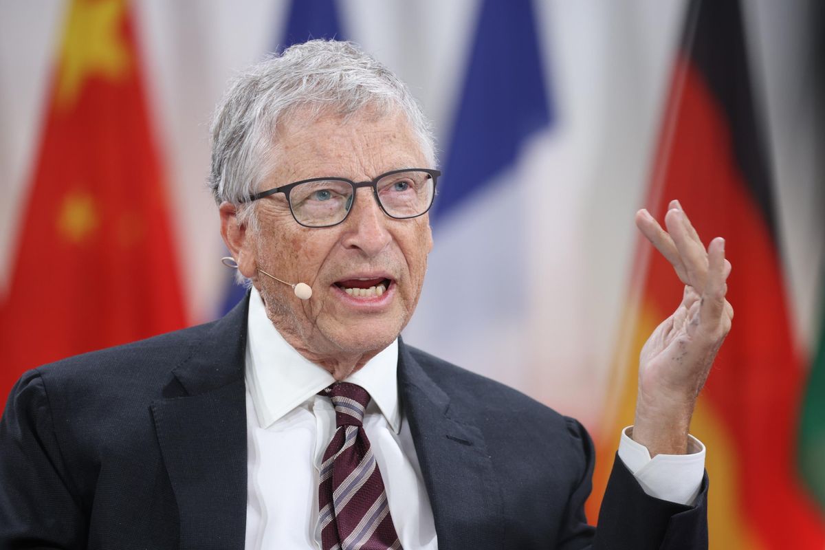 Gates tifa l’intelligenza artificiale per rimpiazzare dottori e docenti