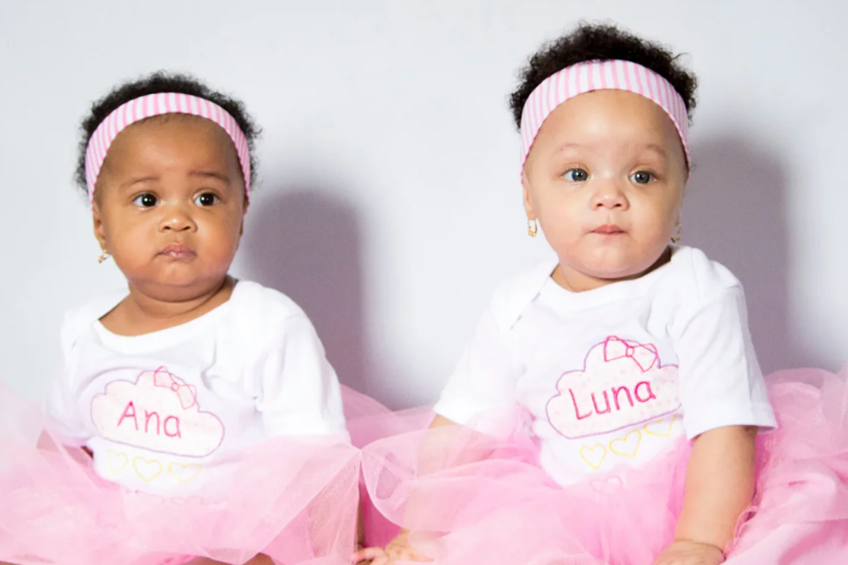 twins, twin names, best twin names, naming twins, twin girls, fun names,