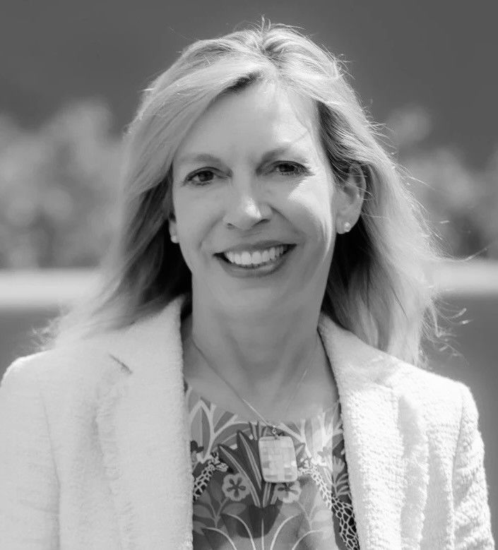 Dr. Evelyn N. Farkas