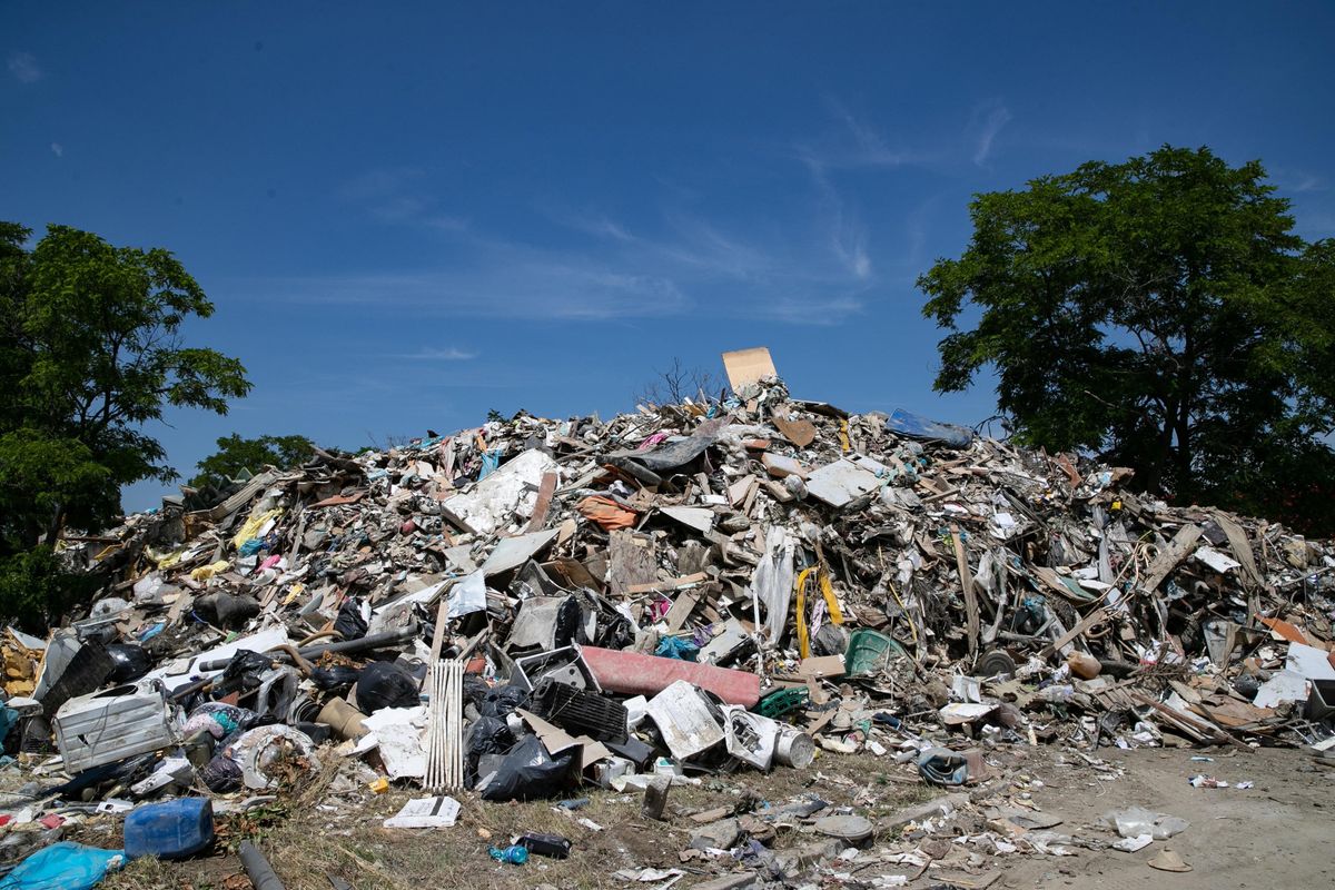Screzio tra Regioni rosse. Le piogge toscane inondano di rifiuti l’Emilia Romagna