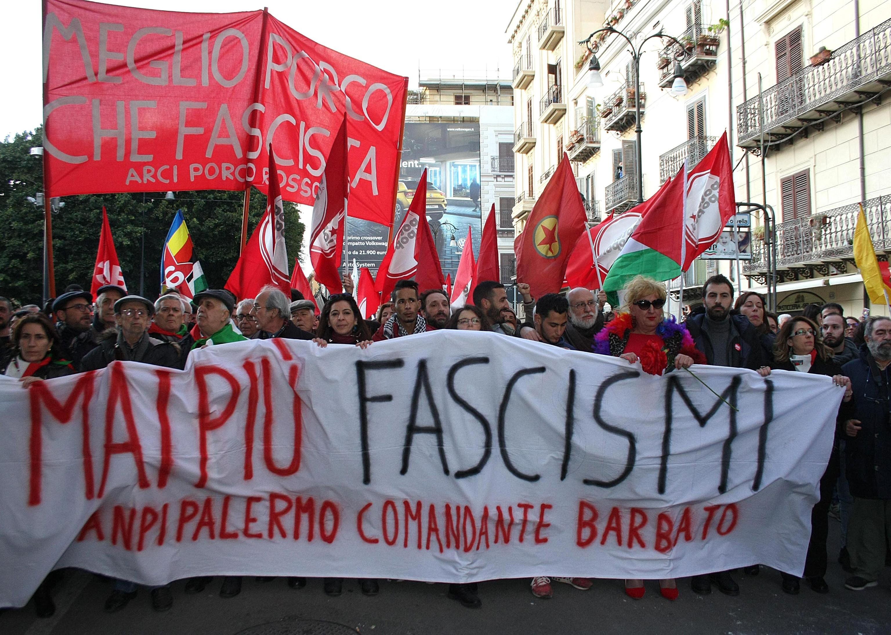 Questa memoria ci immobilizza. Restiamo prigionieri del Novecento