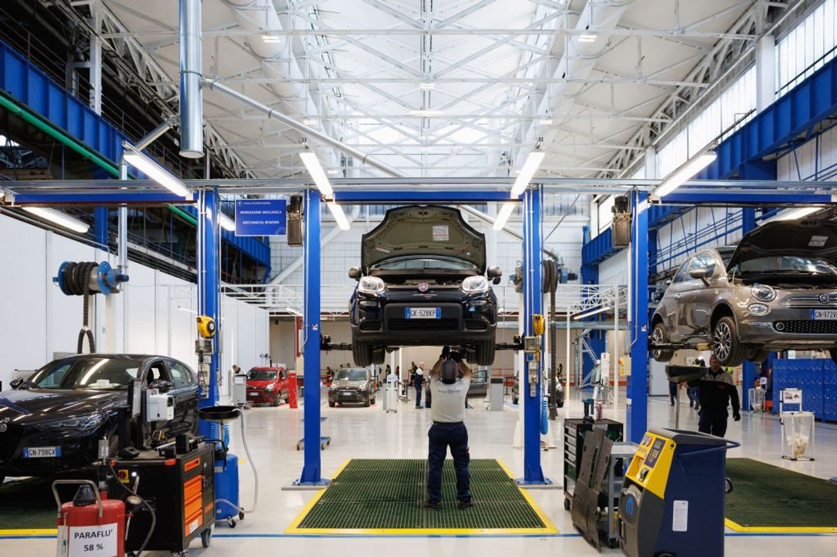 Il credo verde continua a fare danni: produzione industriale giù del 2,7%