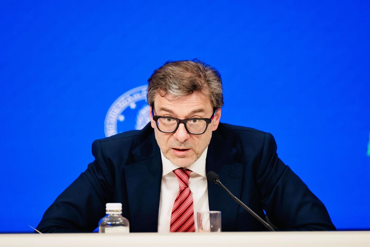 Il siluro francese: fiducia all’ad di Stm senza voto del Mef