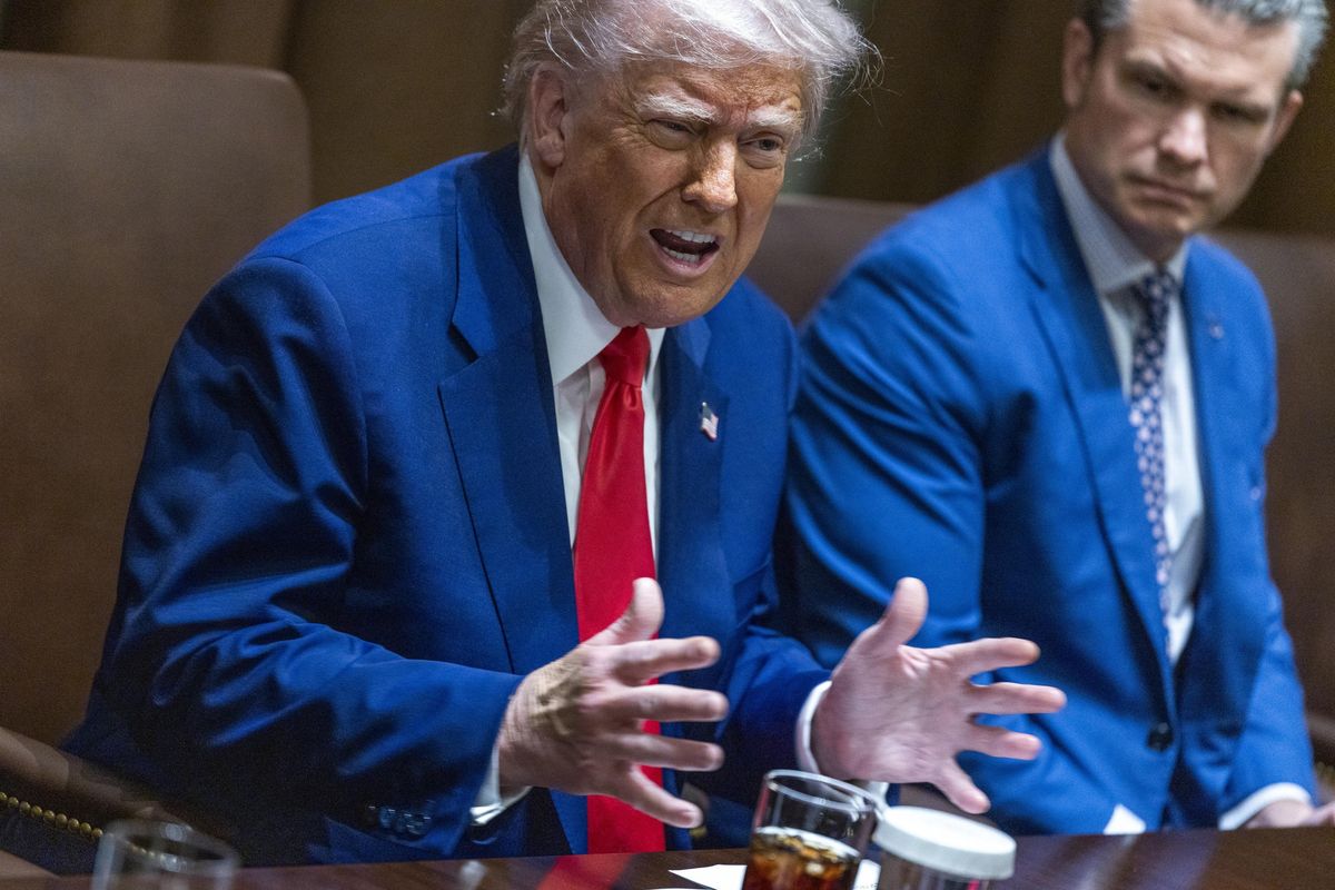 Trump apre (cautamente) all'Iran, guardando a Kiev