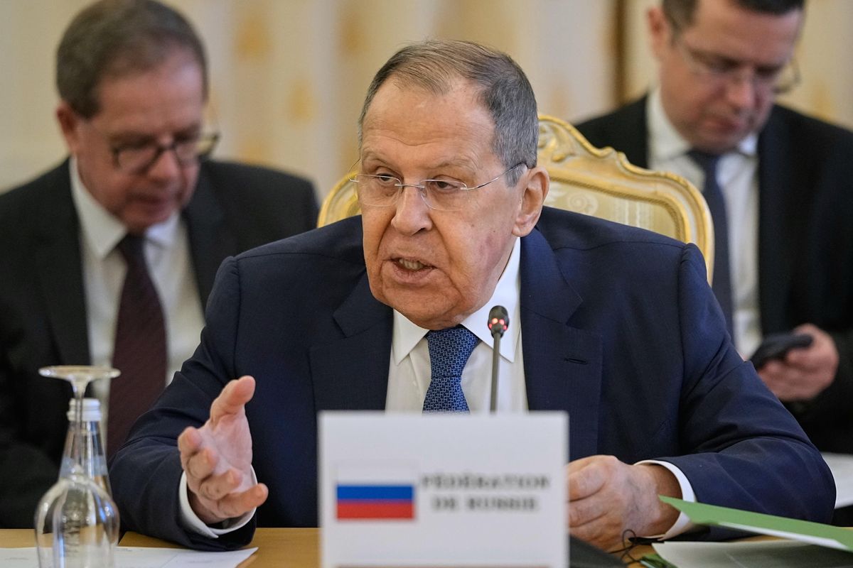 La Russia apre a garanzie per Kiev. Rubio non si fida: «Fanno sul serio?»