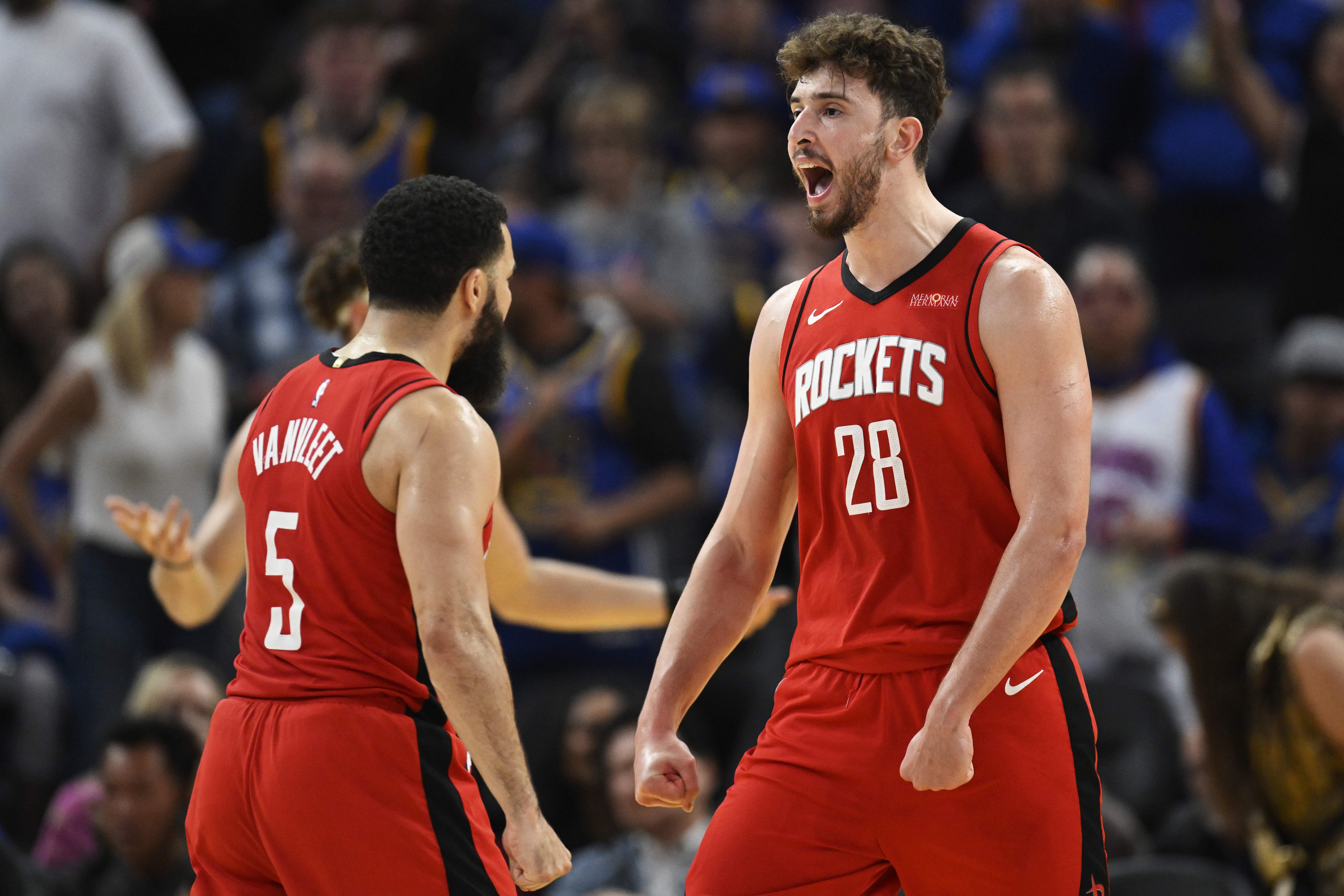 Los Rockets sorprenden a los Warriors con una victoria contundente Los Rockets sorprenden a los Warriors con una victoria contundente