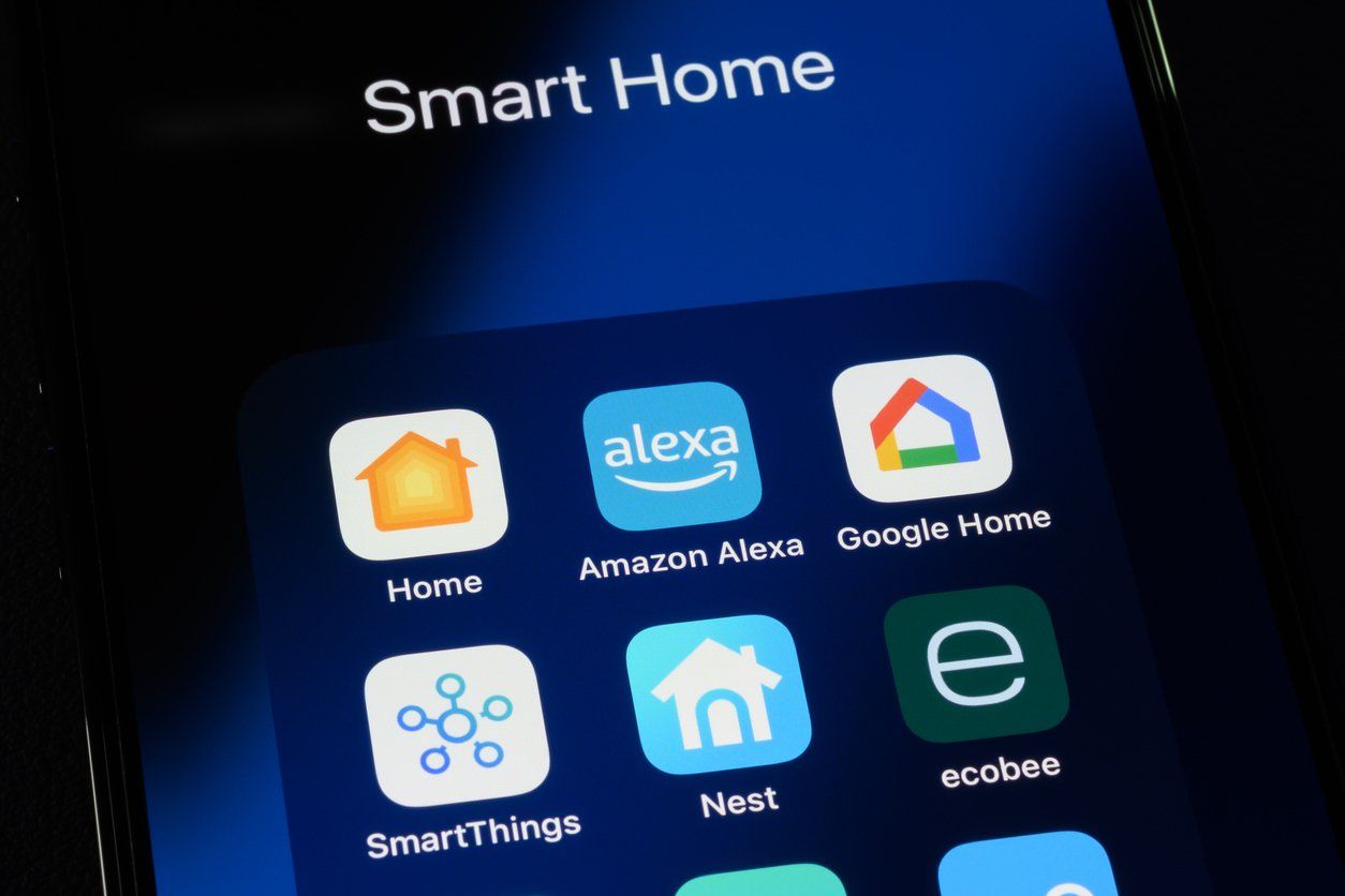 Smart Home Apps - Apple Home, Amazon Alexa, Google Home, SmartThings, Nest, Ecobee stock photo