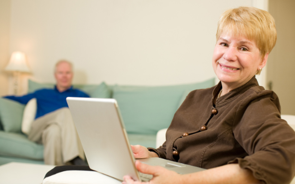 millennials, baby boomers, baby boomer grandparents, absentee grandparents, generational complaints, active grandparents