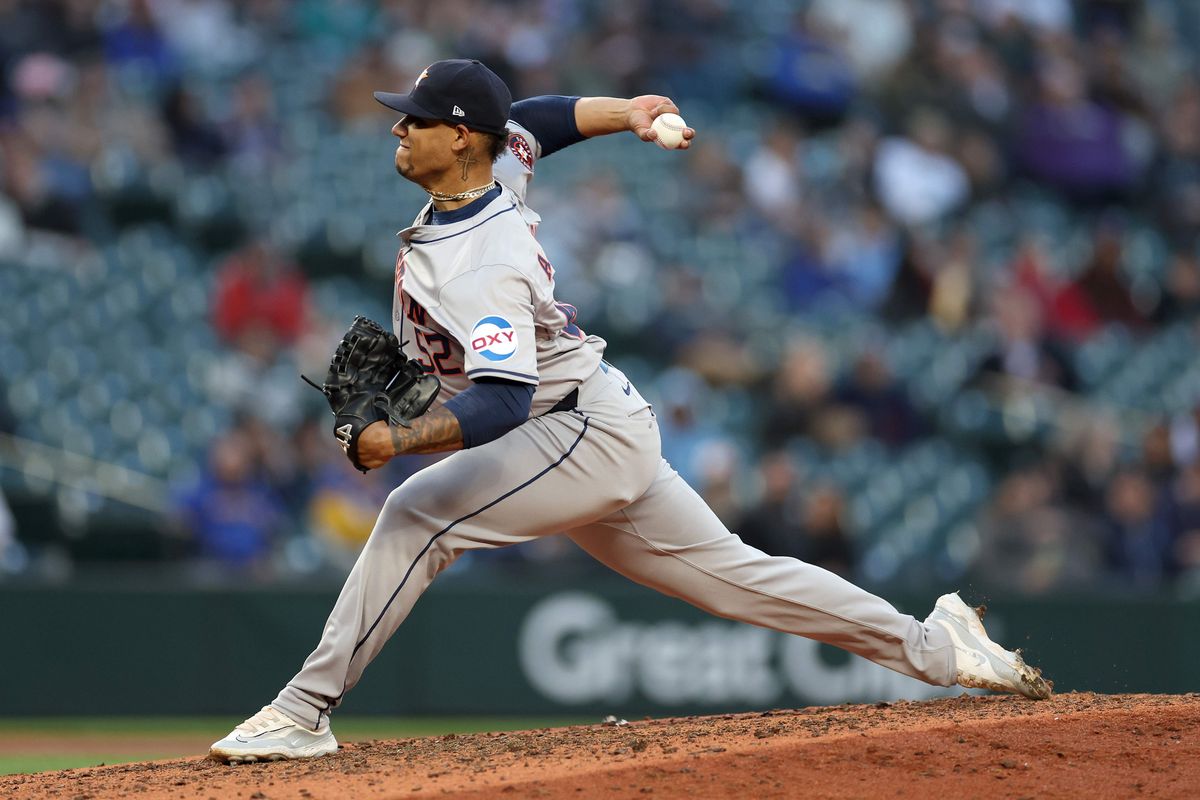 Houston Astros can't hold on as Polanco's late hit lifts Mariners