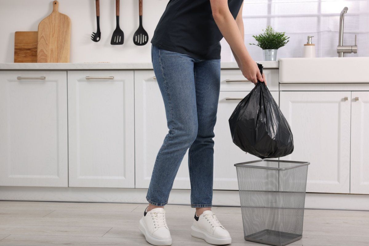 airbnb, vrbo, short term rental, checkout chores, cleaning fees