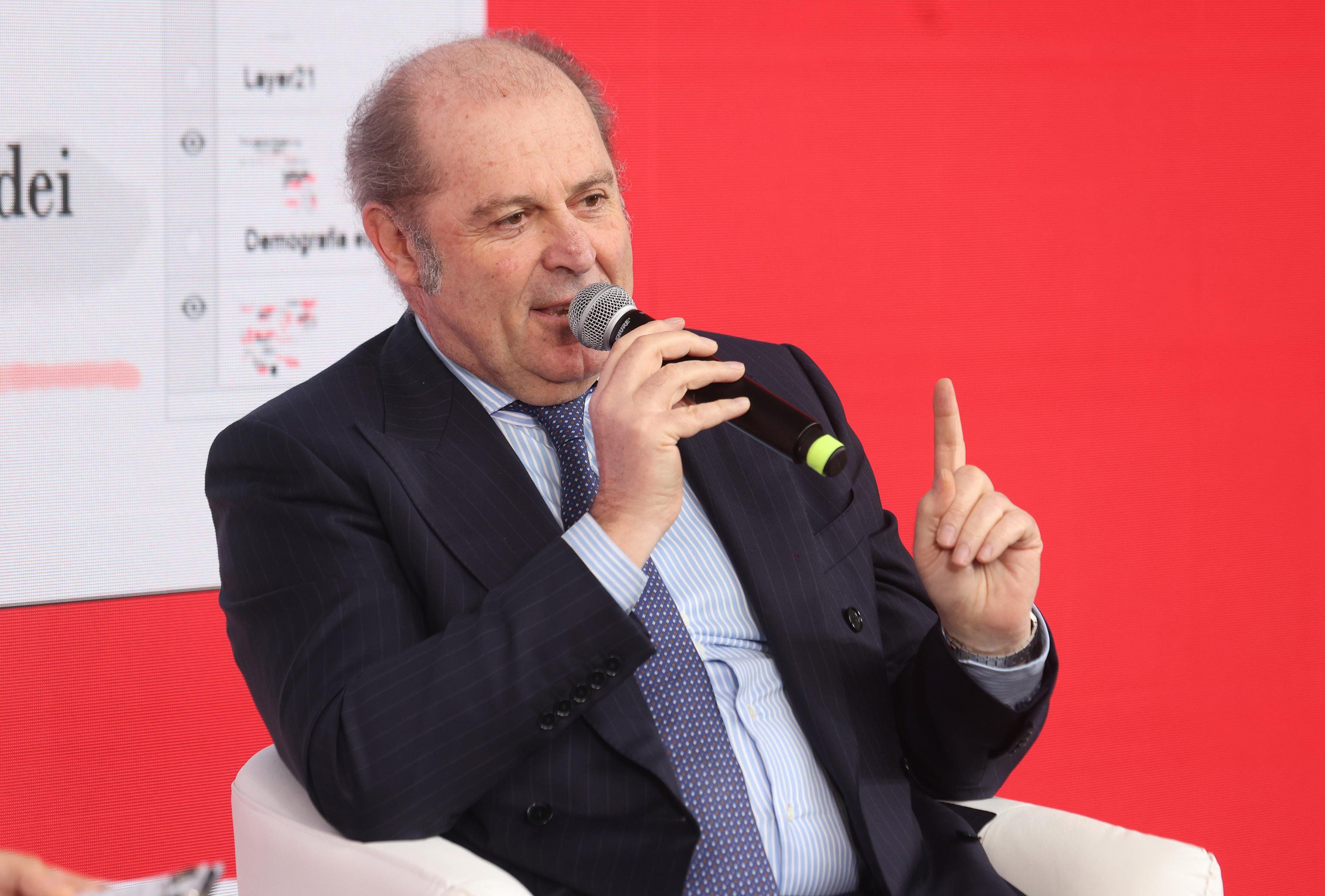 Per Donnet si apre la partita Natixis