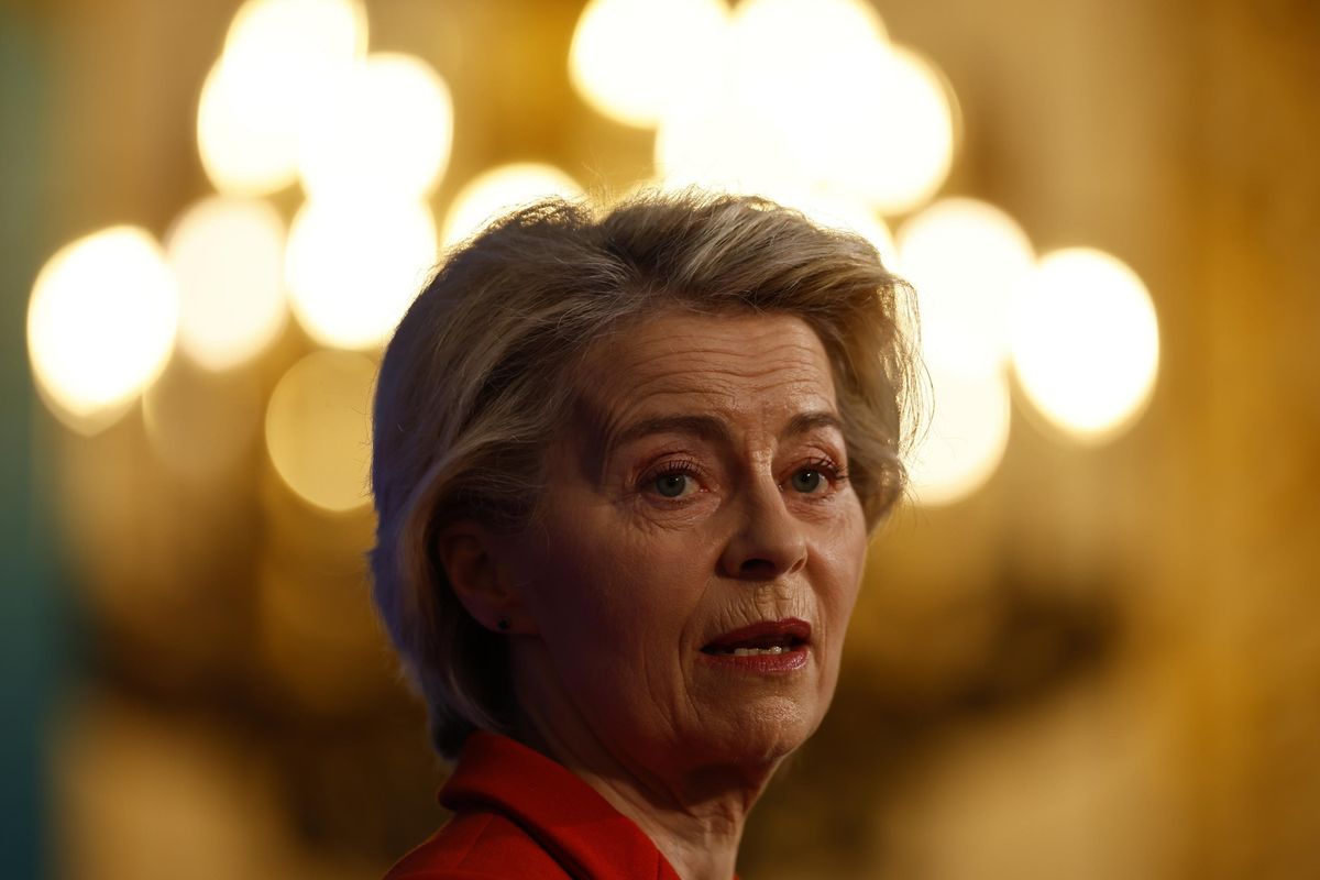 Trump nella Capitale: «Vedrò la Meloni». Il pressing di Ursula per un incontro