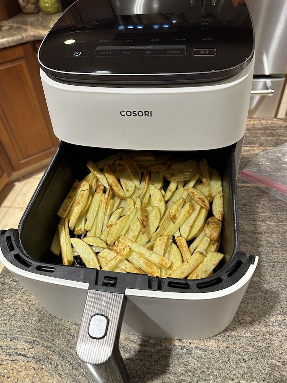 photo of potatoes cooked in Cosori TurboBlaze 6-Quart Smart Air Fryer