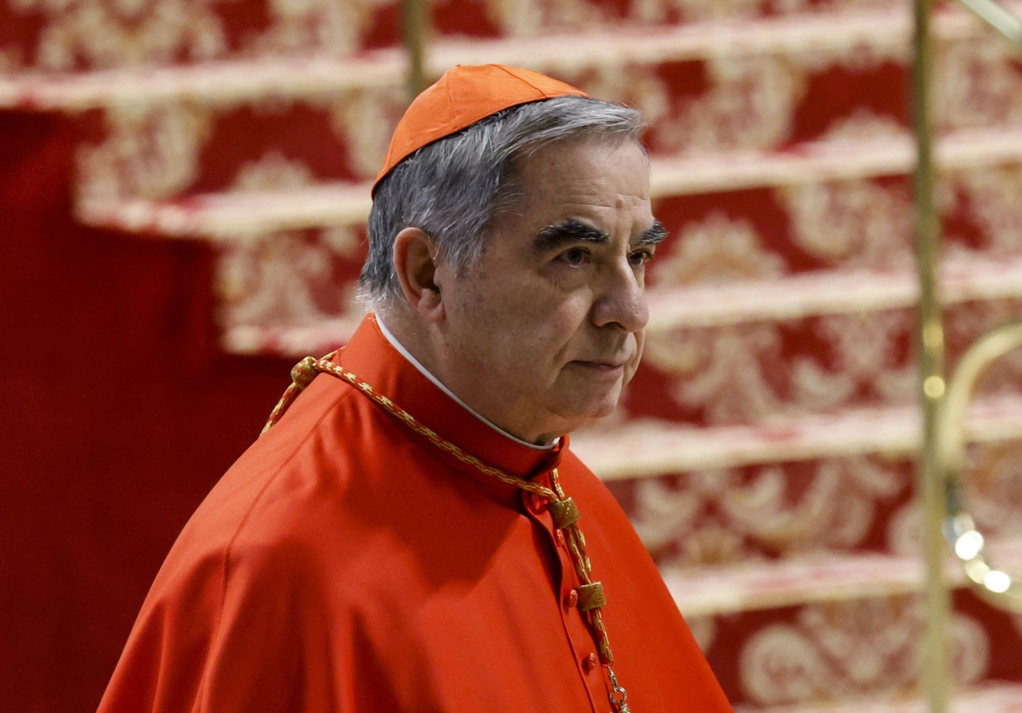 Conclave, il 7 maggio tutto avrà inizio. Becciu vicinissimo al passo indietro