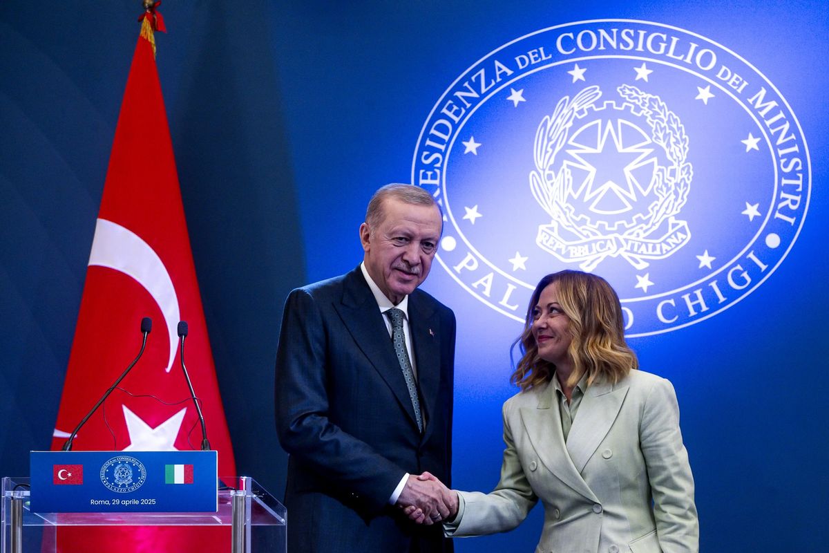 Industria, immigrazione, diplomazia. Intesa totale tra Erdogan e Meloni