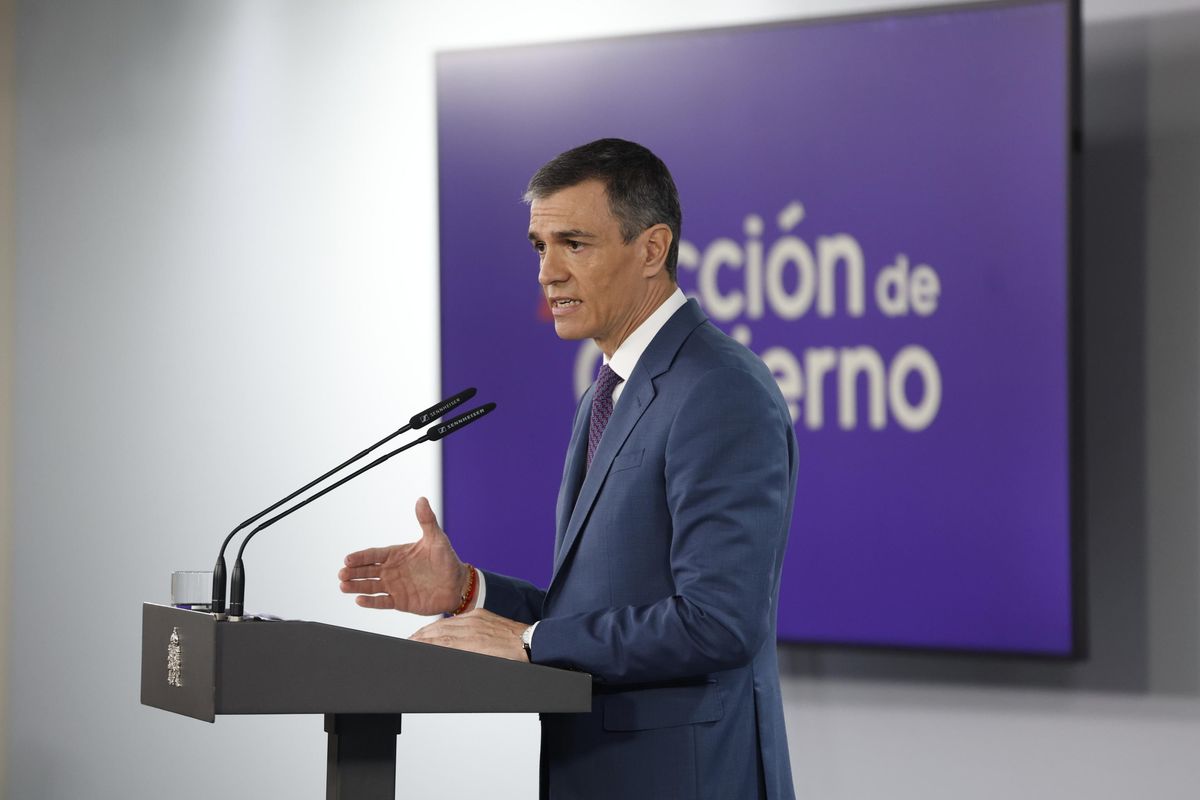 Investitori mollati al buio da Sánchez