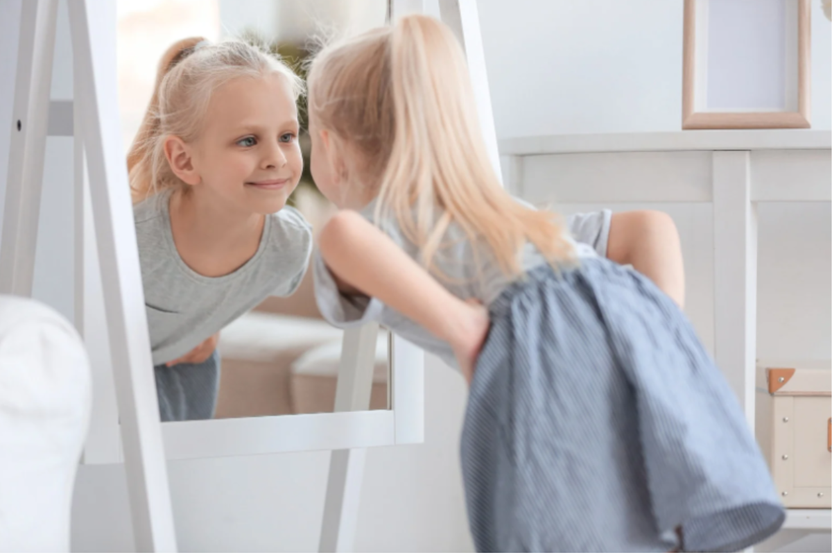 young girl, mirror, mustache, remove mustache, bullying