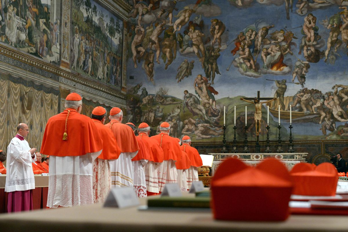 Verso un conclave all’insegna del compromesso. Decisivi i voti dei moderati