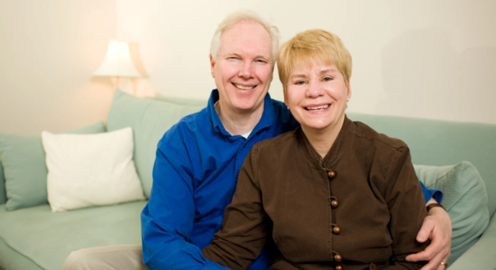 boomer couple, married boomers, middle-aged people, happy couple, smiling couple 60s