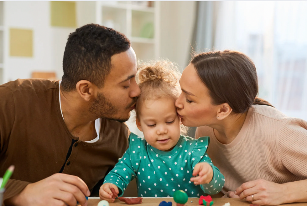 25 ways parents have proven that simple acts of love speak volumes for kids